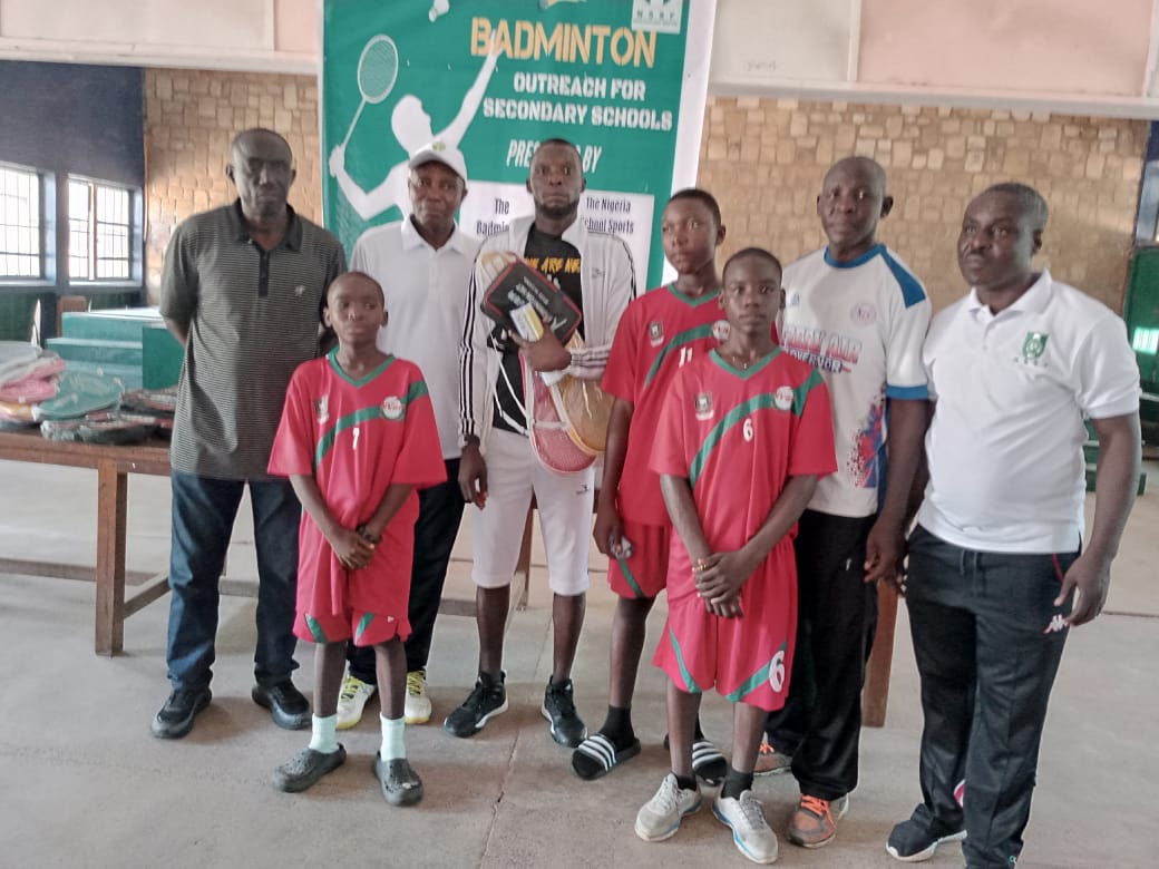 Cover image for Badminton outreach training holds in Yola