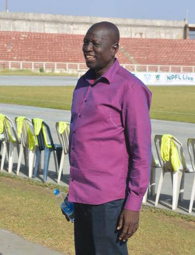 Cover image for Tornadoes boss pleads for understanding