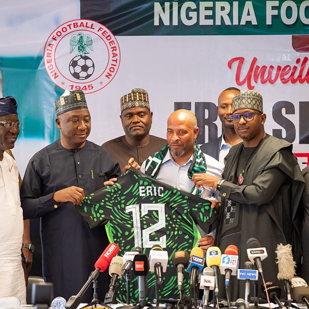 Cover image for Eric Chelle signs 2 year renewable contract with NFF ...Says Super Eagles his favourite growing up 