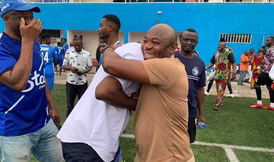 Cover image for New twist as NFF considers Amuneke as Finidi's assistant