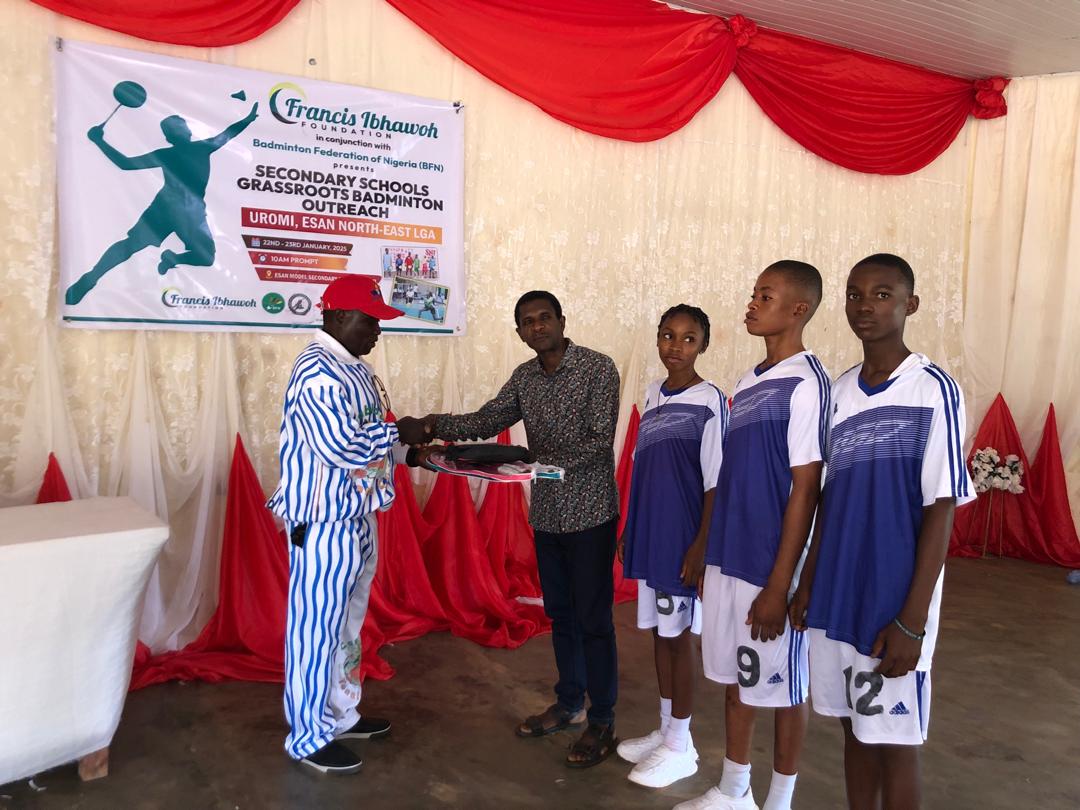 Cover image for Francis Ibhawoh Foundation holds Badminton training In Uromi, Edo State