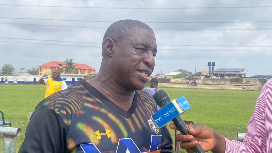 Cover image for End-Of-Season Novelty Game: When galaxy of soccer stars stormed Lagos