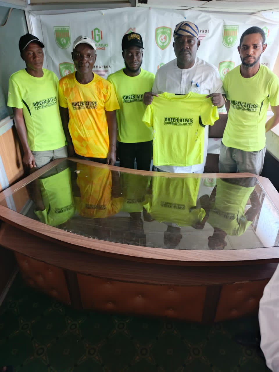 Green Atlas unveils three additional coaches.