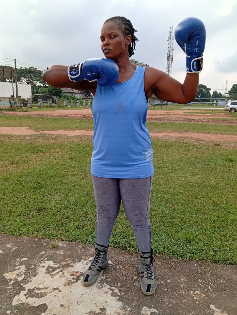 Cover image for Female boxer, Chukwuede calls out Olowole, Agwu for fight