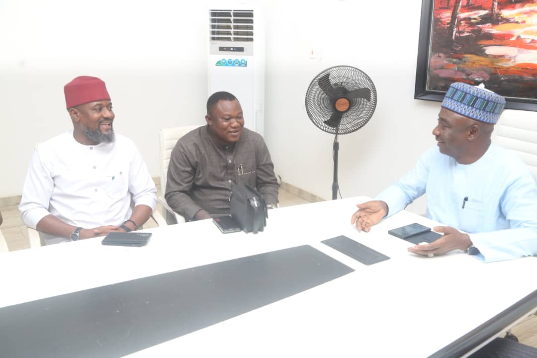 Cover image for NFF, SWAN pledge to strengthen partnership towards uplifting Nigeria football