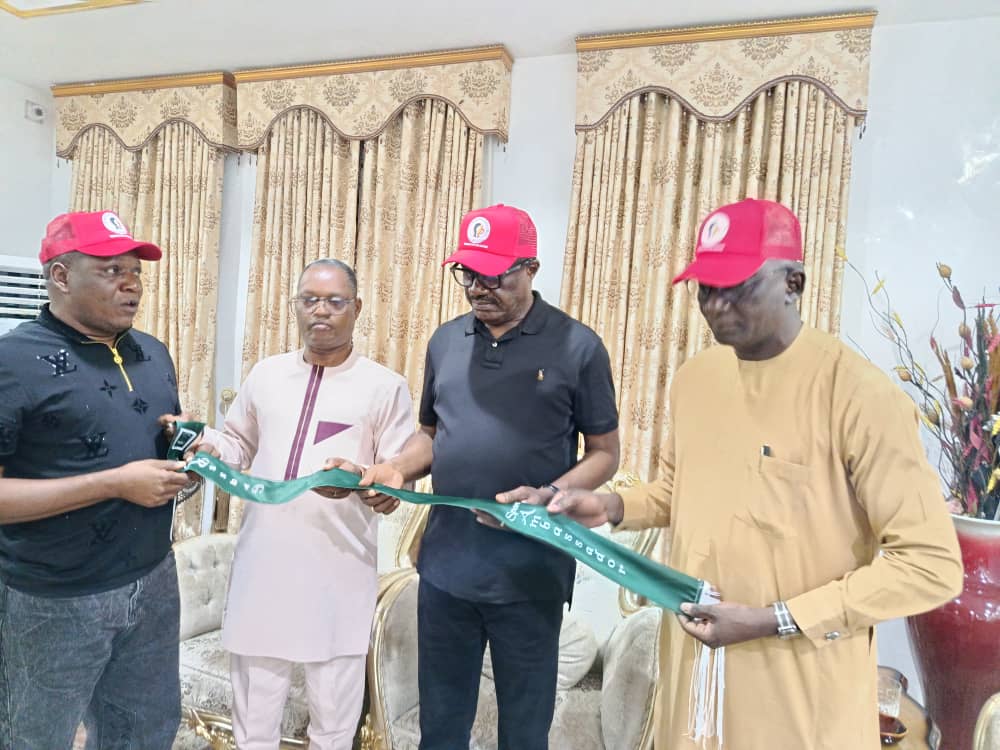 Cover image for GRASOF pays courtesy visit to Senator Ohanbunwa