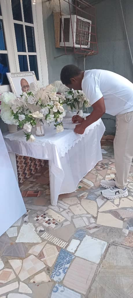 Cover image for LSFA MEDIA:   LSFA Boss Hajji Gafar Liameed Leads Delegation To Visit Family Of Late Veteran Journalist Dapo Sotuminu